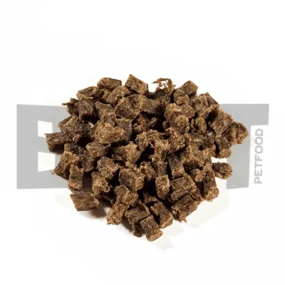 Cubes de bœuf BRÜT : friandises naturelles délicieuses pour chiens